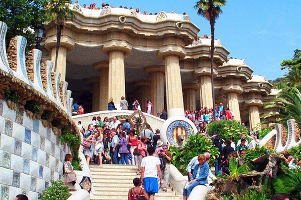 7 Pax Montserrat Ramblas Barcelona บาร์เซโลนา ภายนอก รูปภาพ